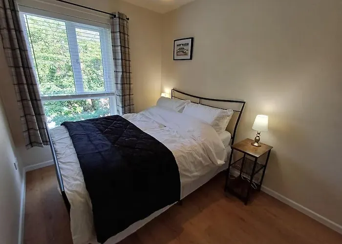 Cental Retreat - 2 Bedroom Apartment